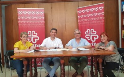 Càritas signa un conveni de col·laboració amb l’Ajuntament del Vendrell per desenvolupar el projecte Bon dia