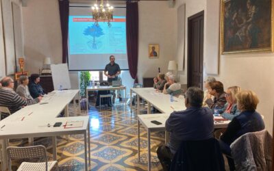 Gairebé una vintena de persones voluntàries de les Càritas de la Conca de Barberà es troben a Montblanc per a realitzar la formació bàsica de voluntariat.