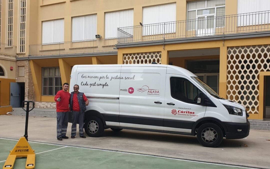 Arada inicia el projecte de recollida de roba “Recollim i reciclem”