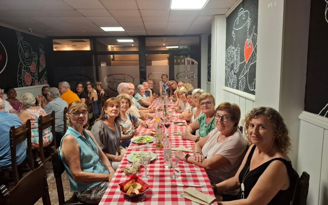 Càritas El Vendrell celebra un dinar amb totes les persones voluntàries